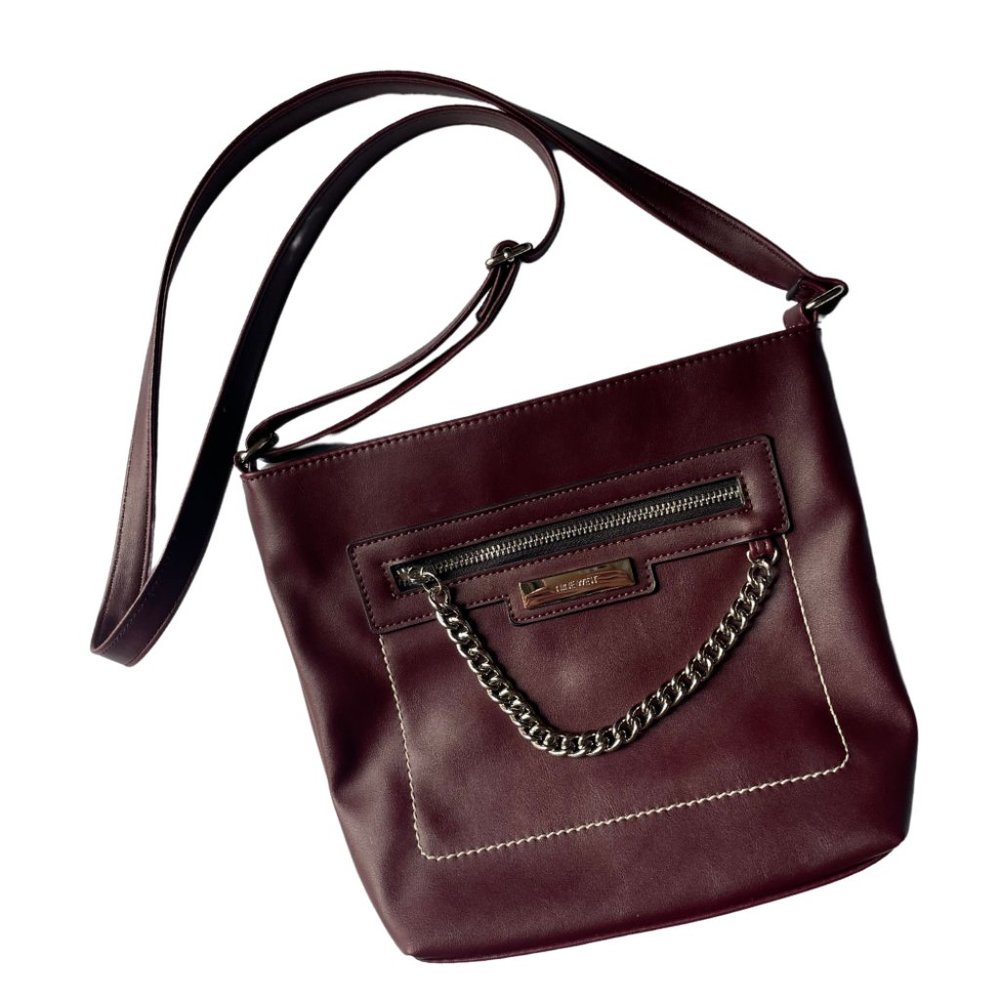 Nine West Women's Crossbody Bag. Faux Leather, Zipper Pocket with Chain. New